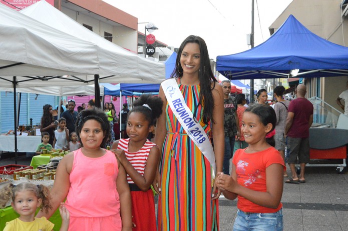 Un Marché de nuit avec Miss Réunion !