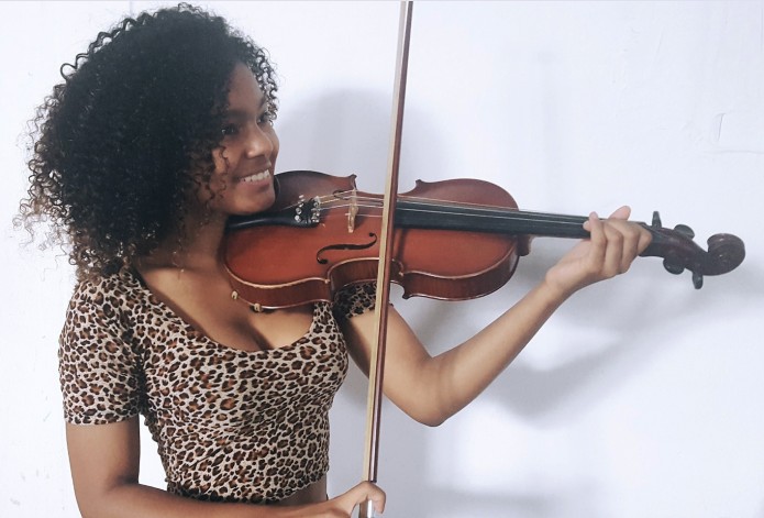 Fête de la musique : Emilie au violon !