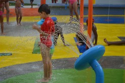 Jeux d'eau fonctionnels à la Piscine de la gare 