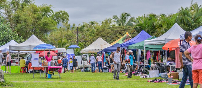 Marché et vide grenier font le plein !