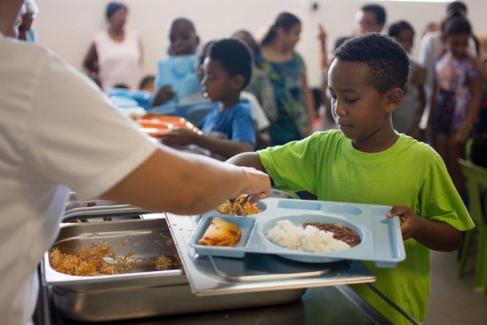 Qualité nutritionnelle des repas servis à l'école : la mairie de Saint-Benoît obtient la meilleure note !