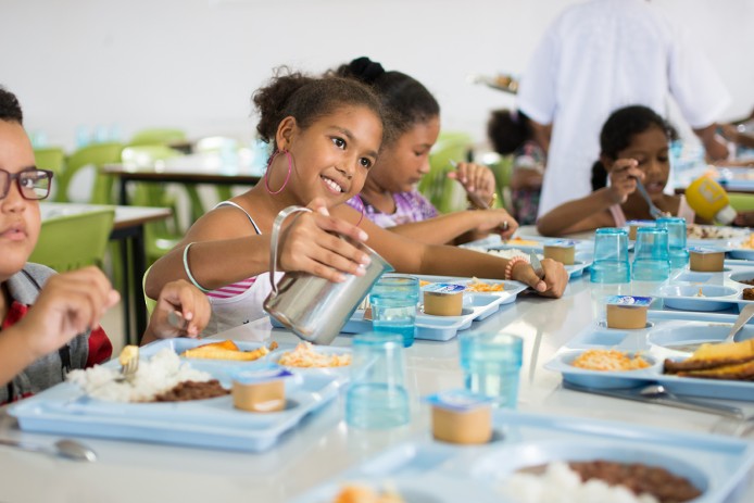 Cantines scolaires : un repas végétarien par semaine dès la rentrée !